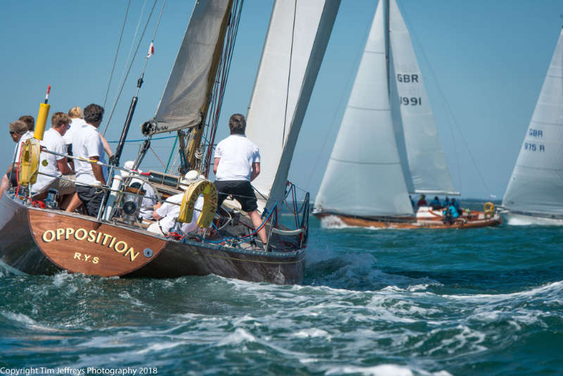 Stunning conditions for Cowes Classics Week Opener