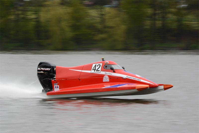Powerboat GP Championship kicks off in style in Lancashire