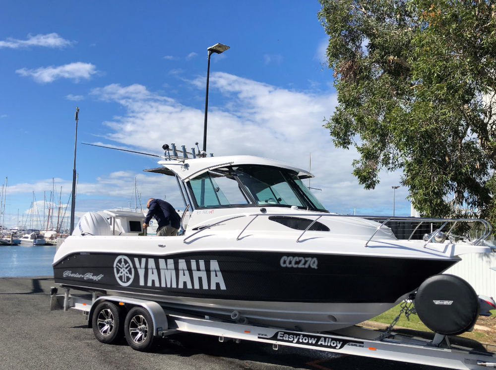 Yamaha Test Boat with twin outboards & VETUS Bow thruster